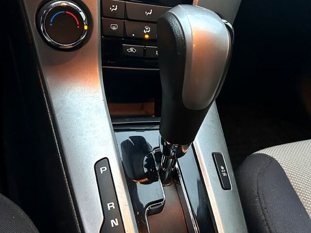 Синий Шевроле Круз, объемом двигателя 1.8 л и пробегом 191 тыс. км за 8200 $, фото 6 на Automoto.ua