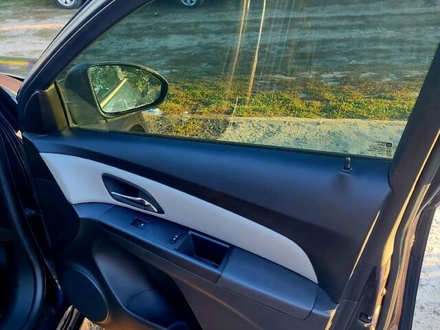 Синий Шевроле Круз, объемом двигателя 1.8 л и пробегом 192 тыс. км за 7500 $, фото 3 на Automoto.ua