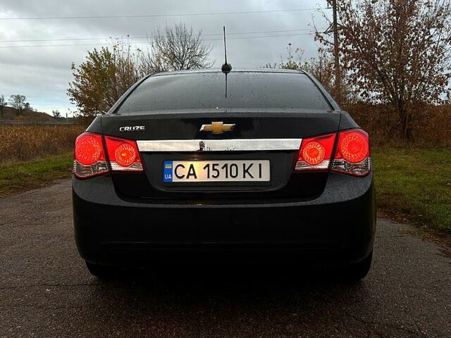 Синий Шевроле Круз, объемом двигателя 1.8 л и пробегом 191 тыс. км за 8200 $, фото 2 на Automoto.ua