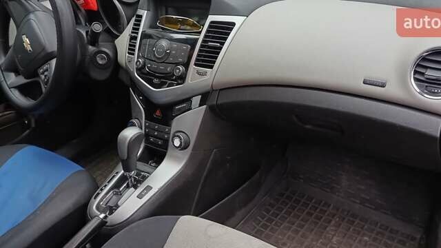 Синий Шевроле Круз, объемом двигателя 1.8 л и пробегом 198 тыс. км за 6500 $, фото 8 на Automoto.ua