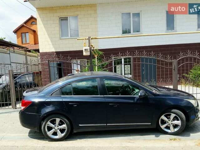 Синий Шевроле Круз, объемом двигателя 1.36 л и пробегом 144 тыс. км за 7900 $, фото 4 на Automoto.ua