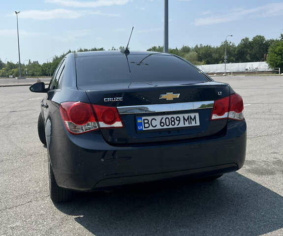Синий Шевроле Круз, объемом двигателя 1.36 л и пробегом 144 тыс. км за 7000 $, фото 48 на Automoto.ua