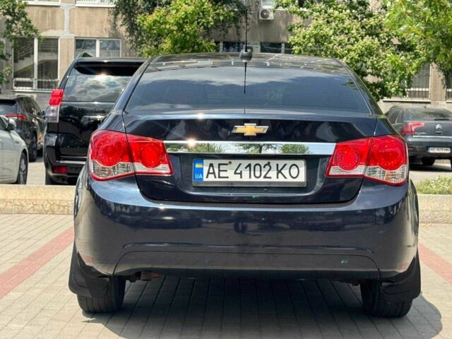 Синий Шевроле Круз, объемом двигателя 1.8 л и пробегом 136 тыс. км за 7200 $, фото 5 на Automoto.ua