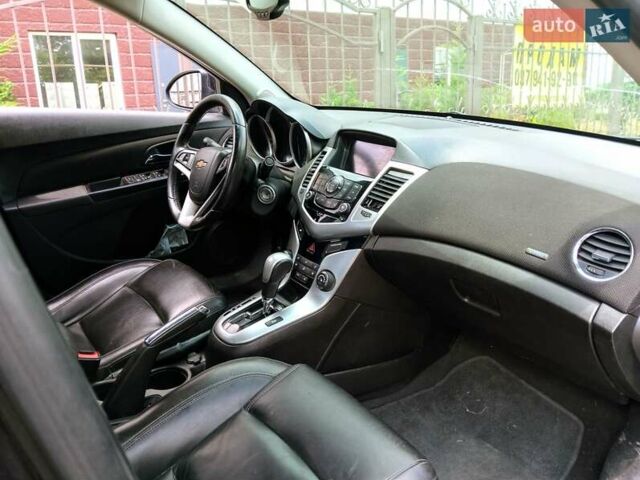 Синий Шевроле Круз, объемом двигателя 1.36 л и пробегом 144 тыс. км за 7900 $, фото 6 на Automoto.ua