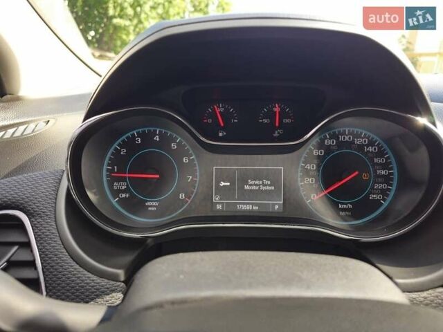 Синий Шевроле Круз, объемом двигателя 1.4 л и пробегом 175 тыс. км за 9000 $, фото 5 на Automoto.ua