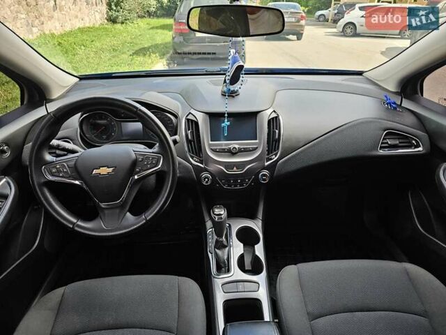 Синий Шевроле Круз, объемом двигателя 1.4 л и пробегом 175 тыс. км за 9000 $, фото 2 на Automoto.ua