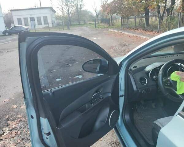 Синий Шевроле Круз, объемом двигателя 1.69 л и пробегом 212 тыс. км за 7500 $, фото 8 на Automoto.ua