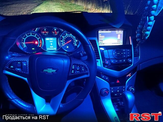Зеленый Шевроле Круз, объемом двигателя 1.4 л и пробегом 177 тыс. км за 7500 $, фото 8 на Automoto.ua