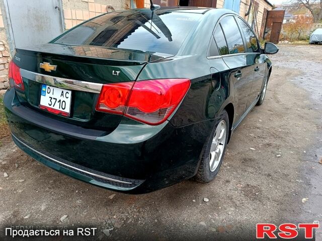 Зеленый Шевроле Круз, объемом двигателя 1.4 л и пробегом 177 тыс. км за 7500 $, фото 3 на Automoto.ua