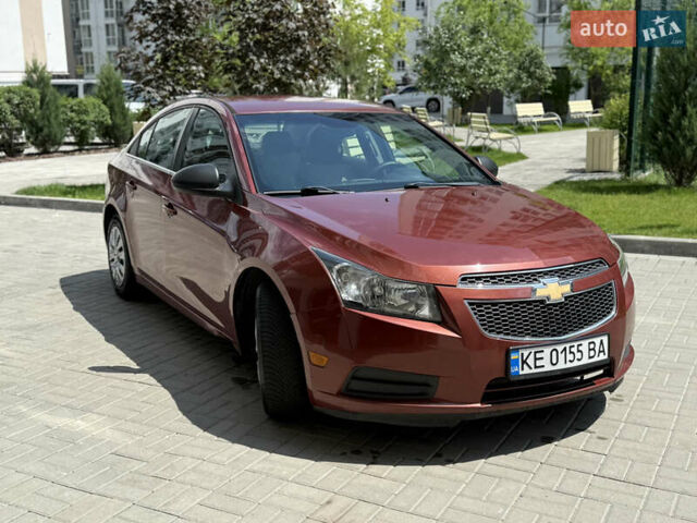 Оранжевый Шевроле Круз, объемом двигателя 1.8 л и пробегом 287 тыс. км за 5300 $, фото 3 на Automoto.ua