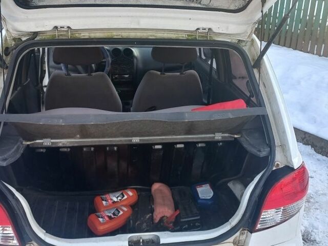 Білий Шевроле Інша, об'ємом двигуна 0.8 л та пробігом 143 тис. км за 2499 $, фото 6 на Automoto.ua