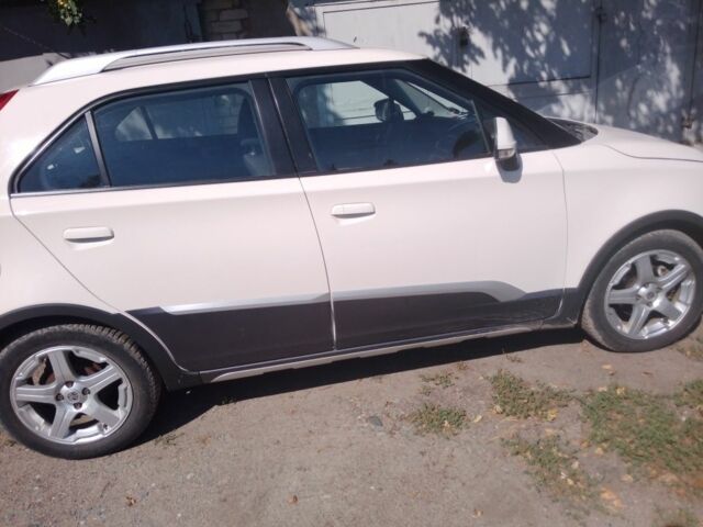 Белый Шевроле Другая, объемом двигателя 1.5 л и пробегом 189 тыс. км за 5200 $, фото 2 на Automoto.ua