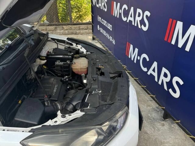 Белый Шевроле Другая, объемом двигателя 1.4 л и пробегом 160 тыс. км за 9900 $, фото 5 на Automoto.ua