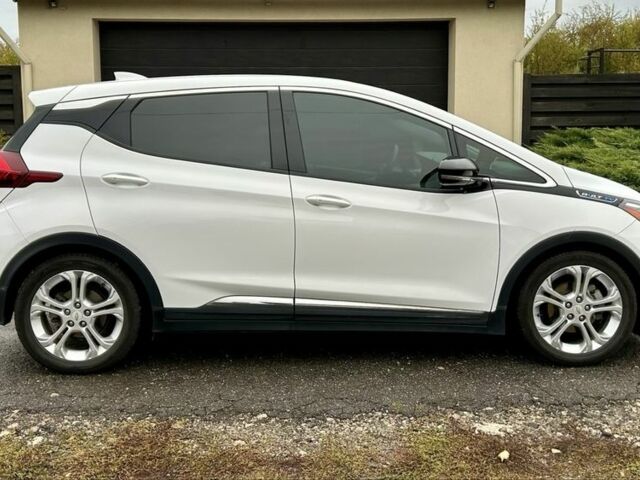 Білий Шевроле Інша, об'ємом двигуна 0 л та пробігом 74 тис. км за 18300 $, фото 4 на Automoto.ua