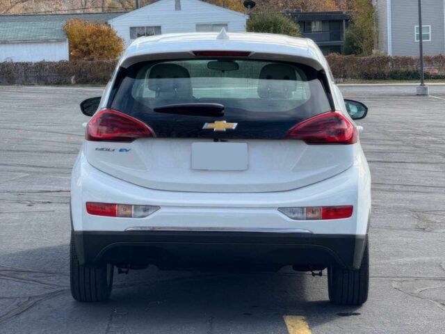 Белый Шевроле Другая, объемом двигателя 0 л и пробегом 31 тыс. км за 14700 $, фото 6 на Automoto.ua