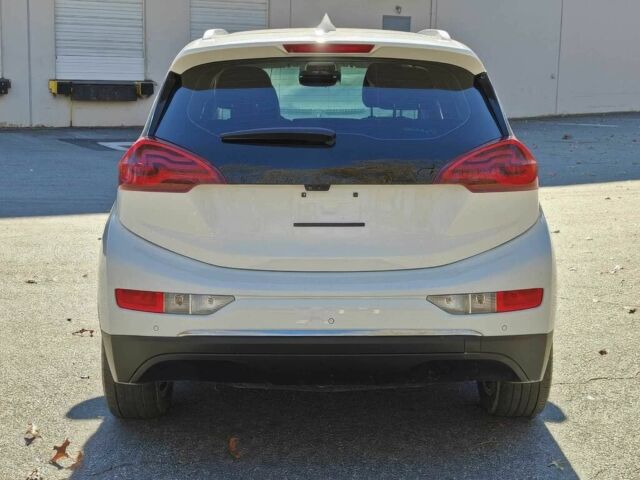 Белый Шевроле Другая, объемом двигателя 0 л и пробегом 30 тыс. км за 13000 $, фото 5 на Automoto.ua