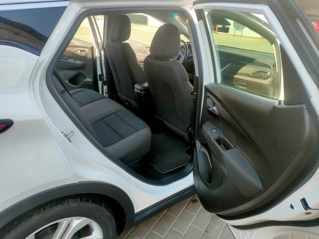 Белый Шевроле Другая, объемом двигателя 0 л и пробегом 40 тыс. км за 17900 $, фото 18 на Automoto.ua