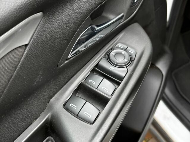 Белый Шевроле Другая, объемом двигателя 0 л и пробегом 33 тыс. км за 18100 $, фото 21 на Automoto.ua