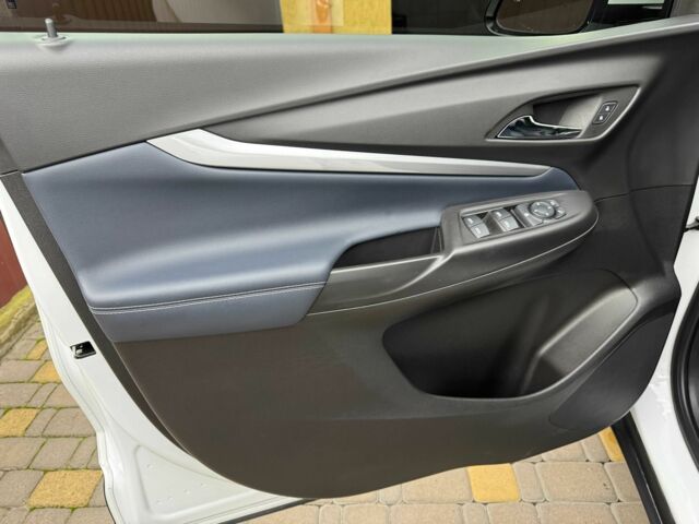 Білий Шевроле Інша, об'ємом двигуна 0 л та пробігом 18 тис. км за 22300 $, фото 11 на Automoto.ua