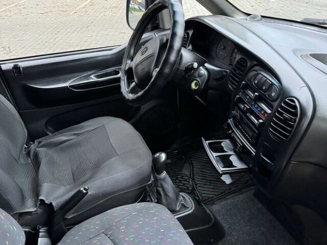 Белый Шевроле Другая, объемом двигателя 2.5 л и пробегом 531 тыс. км за 3700 $, фото 6 на Automoto.ua