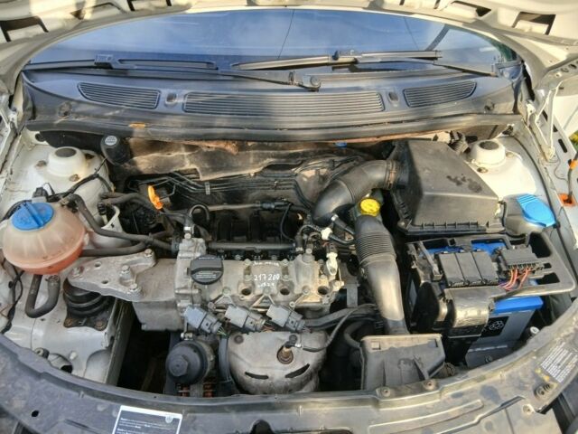 Белый Шевроле Другая, объемом двигателя 1.2 л и пробегом 217 тыс. км за 4800 $, фото 4 на Automoto.ua