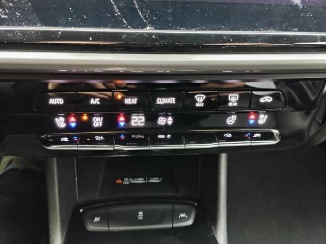 Белый Шевроле Другая, объемом двигателя 0 л и пробегом 56 тыс. км за 20700 $, фото 17 на Automoto.ua