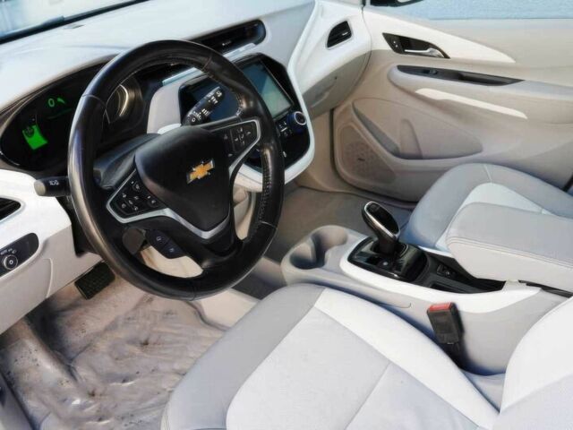 Белый Шевроле Другая, объемом двигателя 0 л и пробегом 50 тыс. км за 11000 $, фото 6 на Automoto.ua