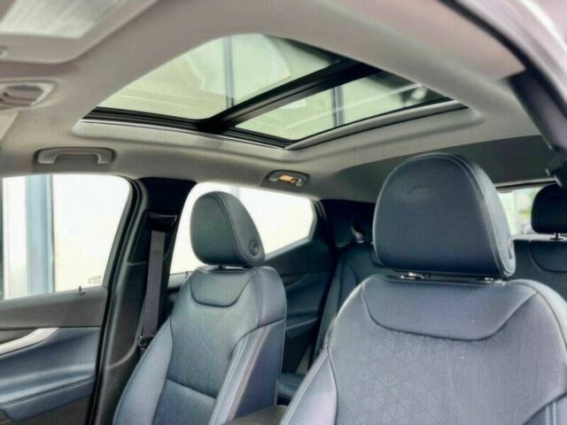 Білий Шевроле Інша, об'ємом двигуна 0 л та пробігом 29 тис. км за 8000 $, фото 7 на Automoto.ua