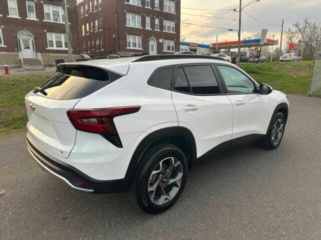 Білий Шевроле Інша, об'ємом двигуна 1.2 л та пробігом 27 тис. км за 10000 $, фото 5 на Automoto.ua