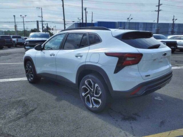 Білий Шевроле Інша, об'ємом двигуна 1.2 л та пробігом 8 тис. км за 10000 $, фото 3 на Automoto.ua