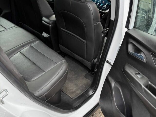 Белый Шевроле Другая, объемом двигателя 0 л и пробегом 37 тыс. км за 18500 $, фото 9 на Automoto.ua