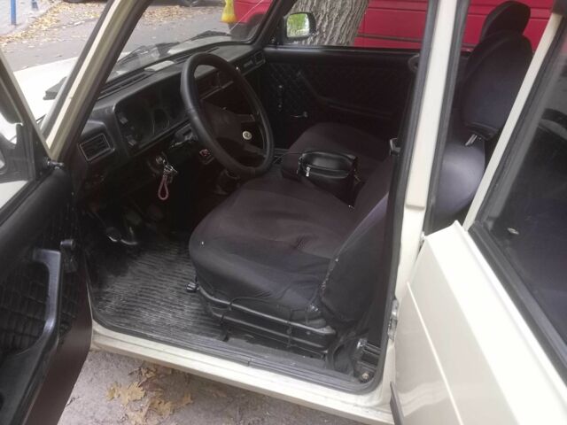 Бежевый Шевроле Другая, объемом двигателя 1.5 л и пробегом 3 тыс. км за 1500 $, фото 1 на Automoto.ua