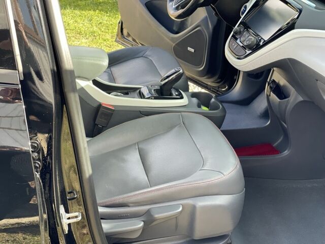 Черный Шевроле Другая, объемом двигателя 0 л и пробегом 166 тыс. км за 15000 $, фото 17 на Automoto.ua