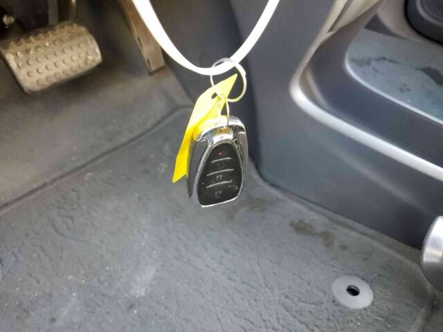 Черный Шевроле Другая, объемом двигателя 0 л и пробегом 100 тыс. км за 12900 $, фото 12 на Automoto.ua