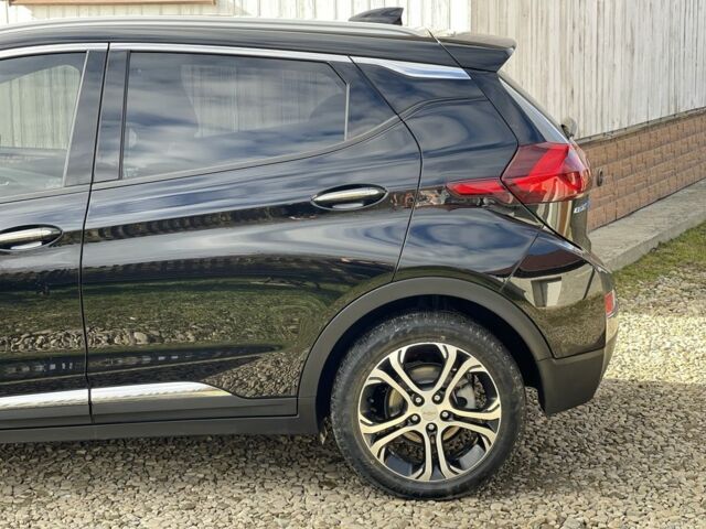 Черный Шевроле Другая, объемом двигателя 0 л и пробегом 166 тыс. км за 15000 $, фото 9 на Automoto.ua