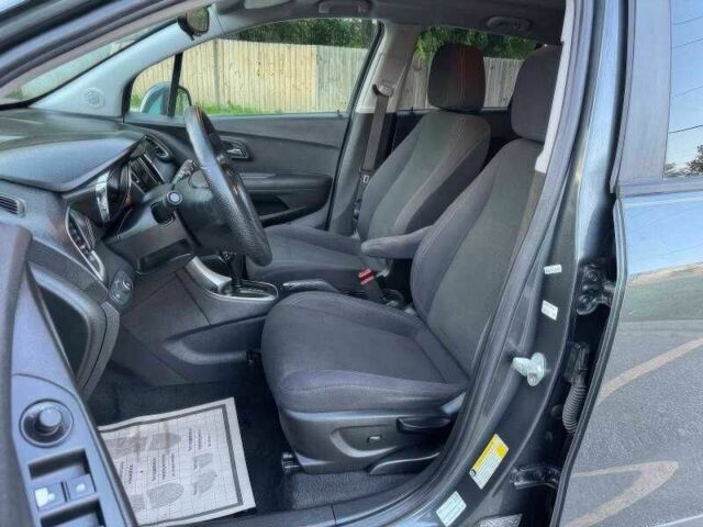 Черный Шевроле Другая, объемом двигателя 0 л и пробегом 98 тыс. км за 8000 $, фото 9 на Automoto.ua