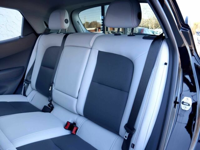 Черный Шевроле Другая, объемом двигателя 0 л и пробегом 35 тыс. км за 7900 $, фото 12 на Automoto.ua