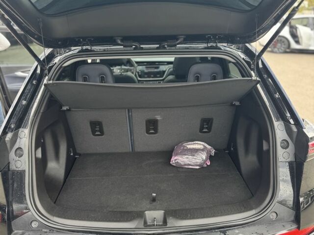 Чорний Шевроле Інша, об'ємом двигуна 0 л та пробігом 60 тис. км за 20500 $, фото 4 на Automoto.ua