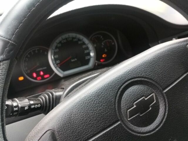 Черный Шевроле Другая, объемом двигателя 1.8 л и пробегом 230 тыс. км за 3400 $, фото 7 на Automoto.ua