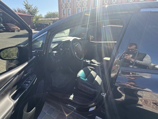 Чорний Шевроле Інша, об'ємом двигуна 0 л та пробігом 31 тис. км за 17200 $, фото 3 на Automoto.ua