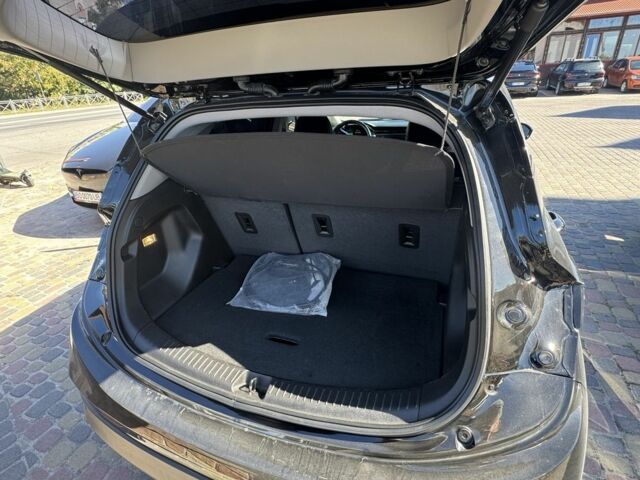 Чорний Шевроле Інша, об'ємом двигуна 0 л та пробігом 31 тис. км за 17200 $, фото 4 на Automoto.ua