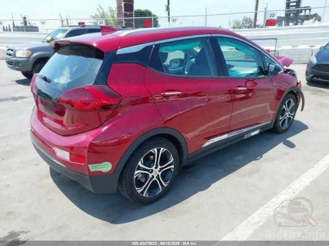 Красный Шевроле Другая, объемом двигателя 0 л и пробегом 98 тыс. км за 5400 $, фото 1 на Automoto.ua