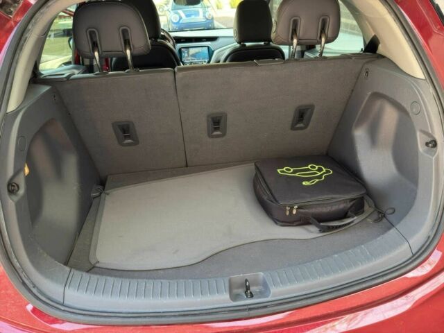 Красный Шевроле Другая, объемом двигателя 0 л и пробегом 36 тыс. км за 13200 $, фото 14 на Automoto.ua