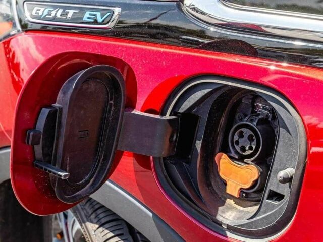 Красный Шевроле Другая, объемом двигателя 0 л и пробегом 12 тыс. км за 11000 $, фото 9 на Automoto.ua