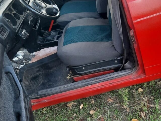 Красный Шевроле Другая, объемом двигателя 1 л и пробегом 999 тыс. км за 595 $, фото 5 на Automoto.ua