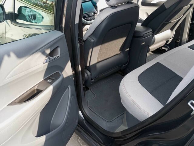 Серый Шевроле Другая, объемом двигателя 0 л и пробегом 60 тыс. км за 15900 $, фото 4 на Automoto.ua