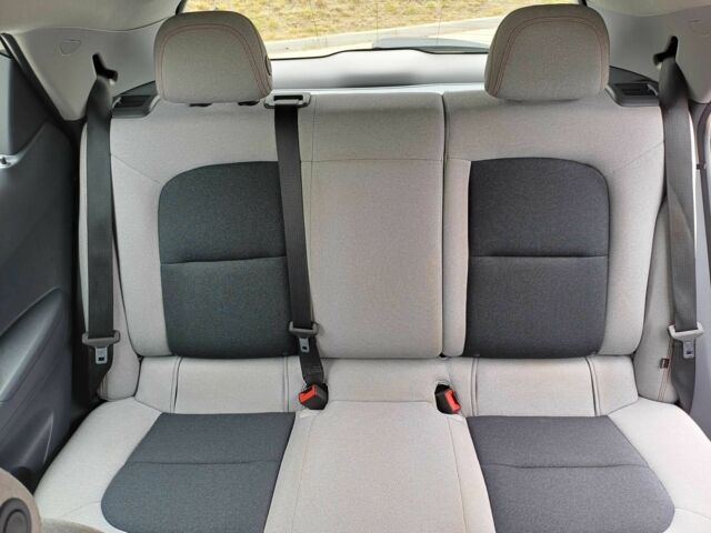 Серый Шевроле Другая, объемом двигателя 0 л и пробегом 110 тыс. км за 14400 $, фото 5 на Automoto.ua