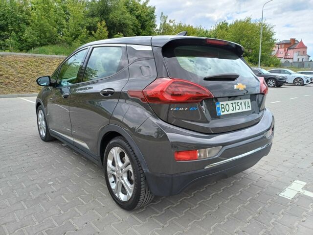 Серый Шевроле Другая, объемом двигателя 0 л и пробегом 110 тыс. км за 14400 $, фото 21 на Automoto.ua