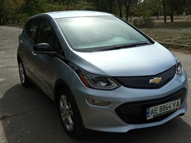 Серый Шевроле Другая, объемом двигателя 0 л и пробегом 114 тыс. км за 15000 $, фото 1 на Automoto.ua