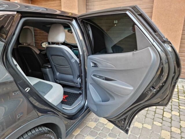 Серый Шевроле Другая, объемом двигателя 0 л и пробегом 181 тыс. км за 13999 $, фото 2 на Automoto.ua